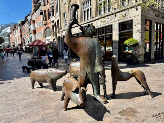 bremen-bronze-sculptures