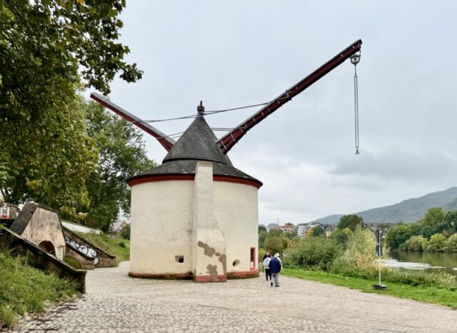 medieval crane trier