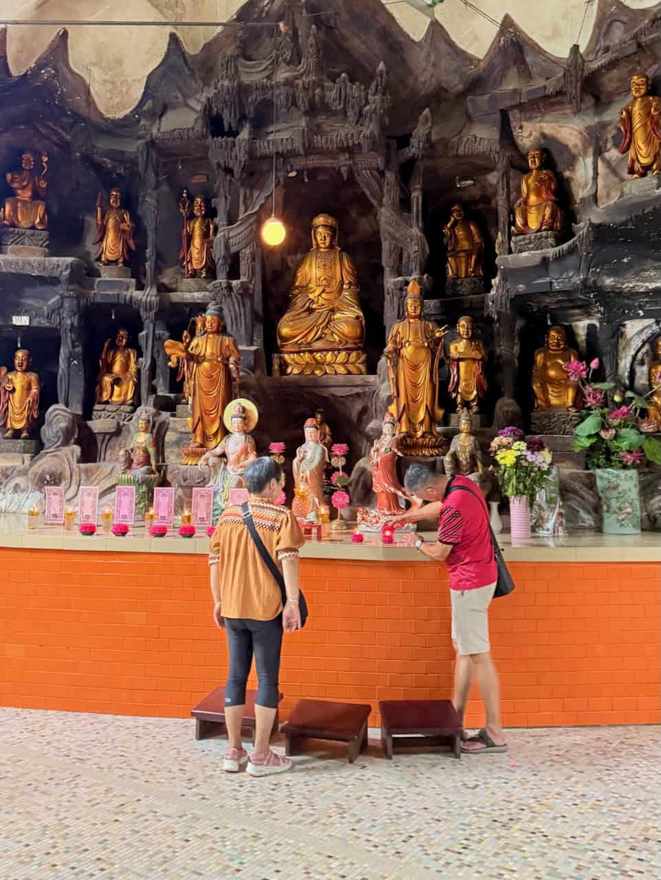 Sam Poh Tong Temple cave temple