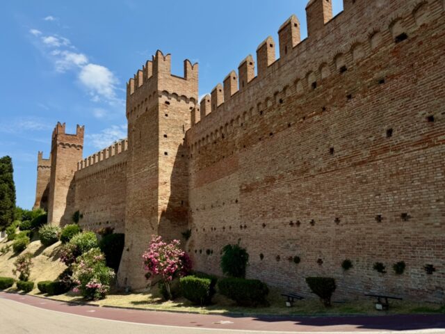 what to do in gradara italy